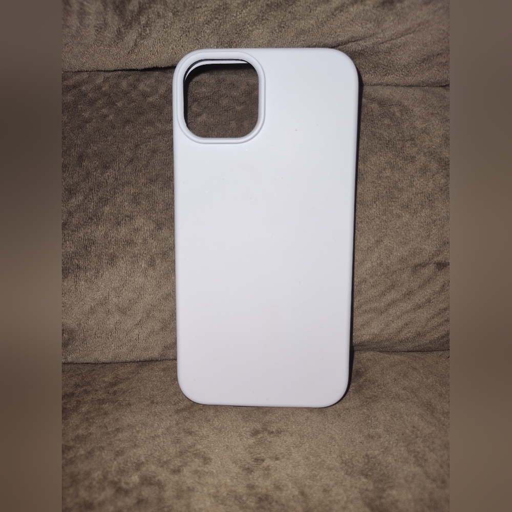 Heyday Silicone Case Antimicrobial for iPhone 14 & 13 - Soft Purple